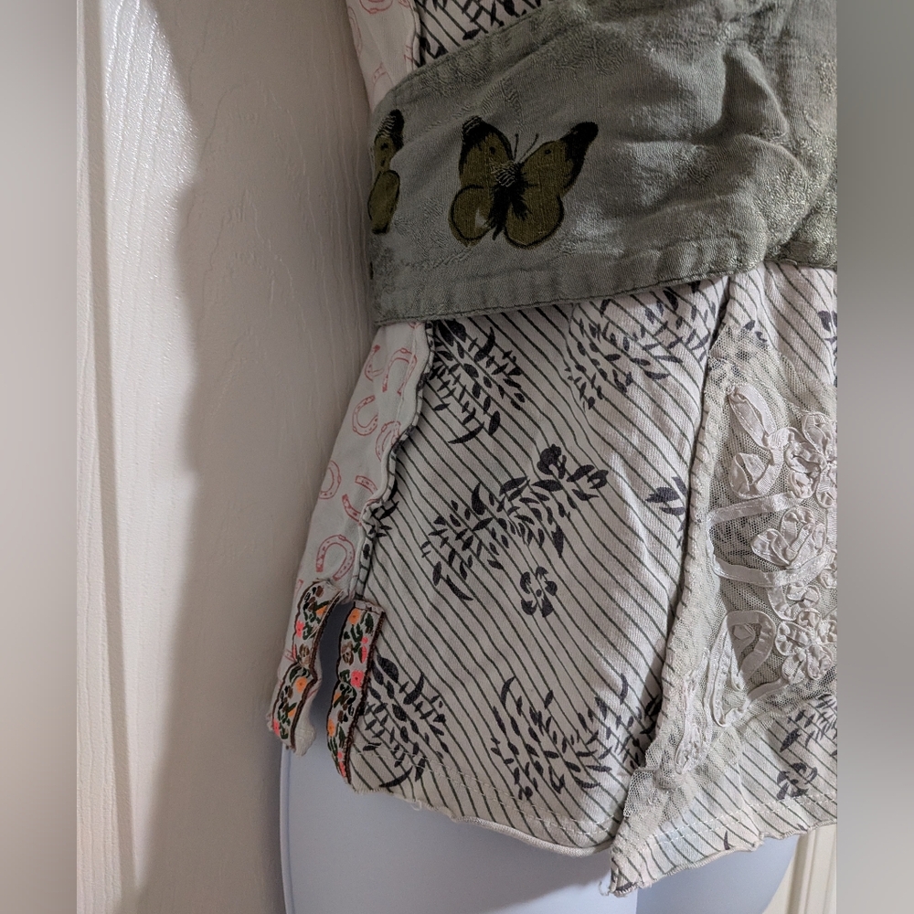 Free People Cream & Green Mixed-Print Ballerina Patchwork Blouse - Picture 8 of 12